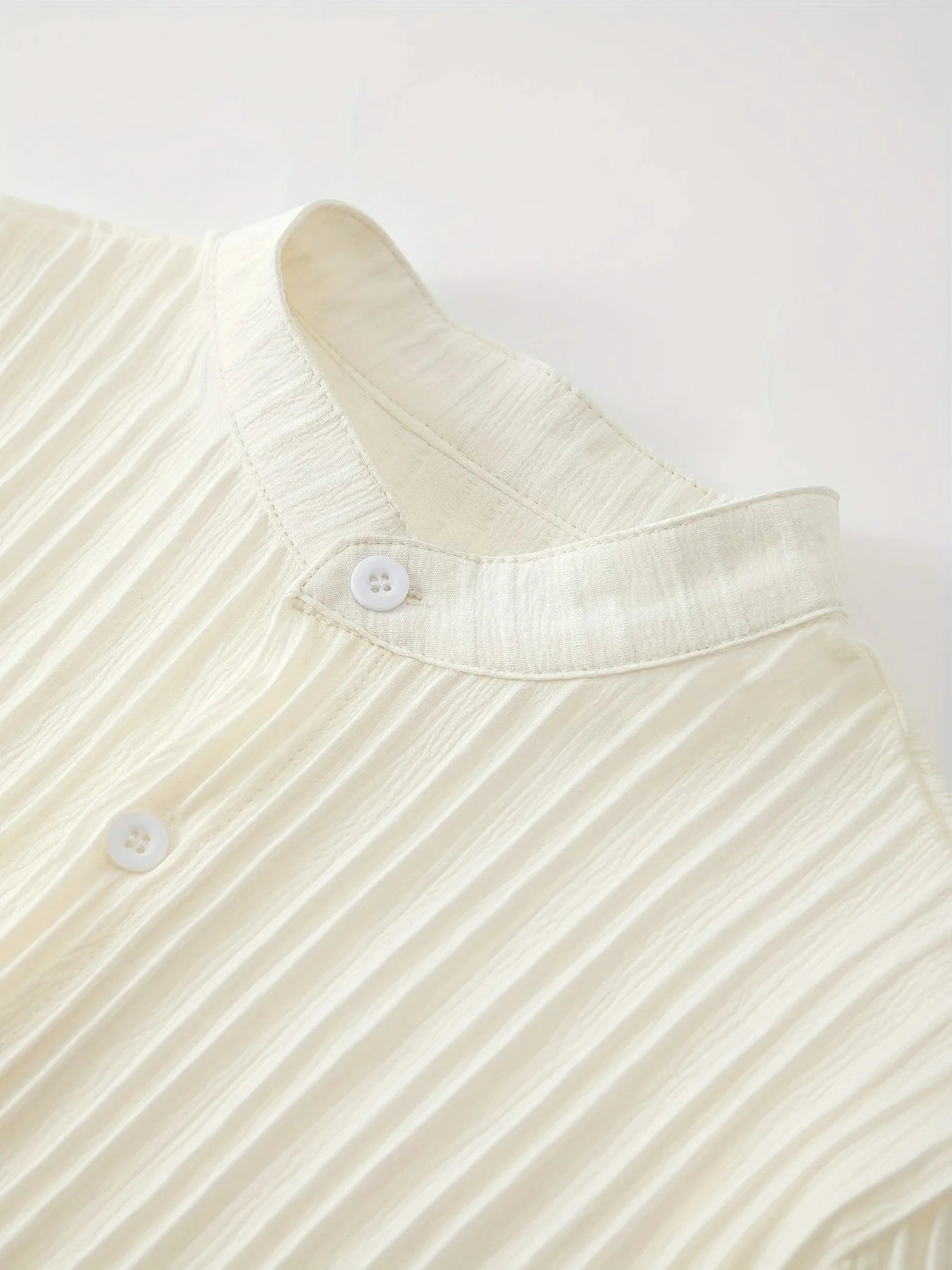 Stylish Men's Summer White Suit: Outdoor Travel Set with Short-Sleeved Shirt and Drawstring Pants